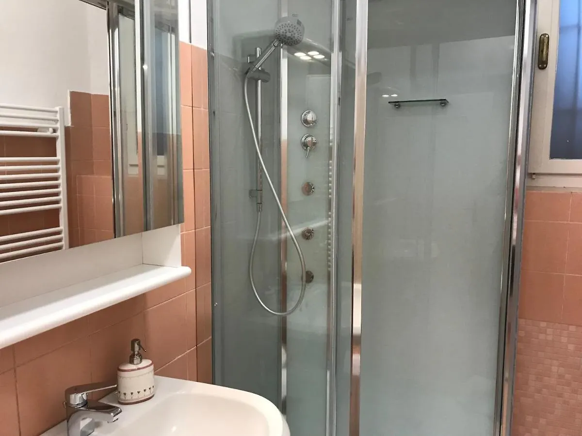 Guest house Palazzo Della Torre Room Verona Italy